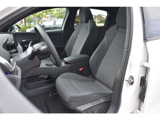 Volkswagen ID. Polo 211PK Style First Edition | TREKHAAK | PANORAMADAK | 19 INCH | CAMERA | NAVIGATIE | STUUR + STOEL... ActivLease financial lease