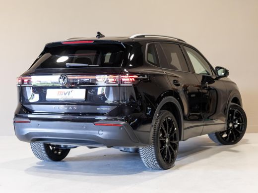 Volkswagen Tiguan 1.5 eHybrid Life Edition / 204pk / SoH 100% / Achteruitrij camera / Dodehoek herkenning / CarPlay / ActivLease financial lease