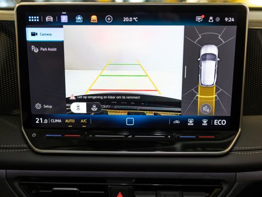 Volkswagen Tiguan 1.5 eHybrid Life Edition / 204pk / SoH 100% / Achteruitrij camera / Dodehoek herkenning / CarPlay / ActivLease financial lease