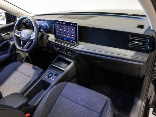 Volkswagen Tiguan 1.5 eHybrid Life Edition / 204pk / SoH 100% / Achteruitrij camera / Dodehoek herkenning / CarPlay / ActivLease financial lease