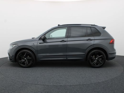 Volkswagen Tiguan 1.5 TSI R-Line Business+ | Panodak | Standkachel | Keyless | IQ Light | Black Style | Elk. A-klep... ActivLease financial lease