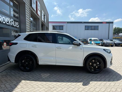 Volkswagen Tiguan R-Line Edition - eHybrid | 'App-Connect' draadloze smartphone integratie | Achteruitrijcamera (Re... ActivLease financial lease