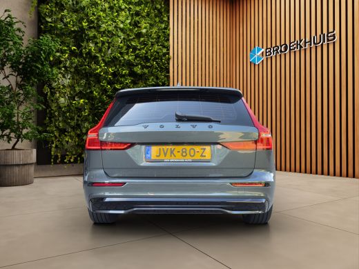 Volvo  V60 2.0 T6 Plug-in hybrid AWD Essential | R-Design | 19" Velgen | Trekhaak | Camera | Stuur/stoelverw... ActivLease financial lease