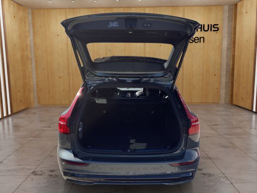 Volvo  V60 2.0 T6 Plug-in hybrid AWD Ultra Dark | Bower & Wilkins | Massage stoelen voor | 360 Camera | Schu... ActivLease financial lease