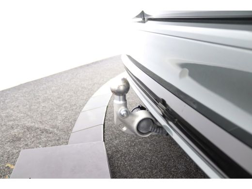 Volvo  V60 T8 Plug-in hybrid AWD Plus Dark | Panoramadak | Trekhaak | Sportstoelen | Head-Up | 360 Camera | ActivLease financial lease