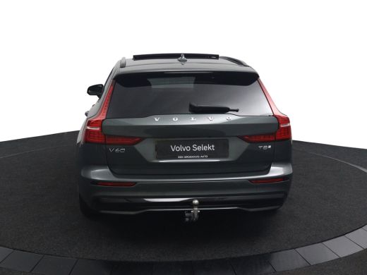 Volvo  V60 T8 Plug-in hybrid AWD Plus Dark | Panoramadak | Trekhaak | Sportstoelen | Head-Up | 360 Camera | ActivLease financial lease