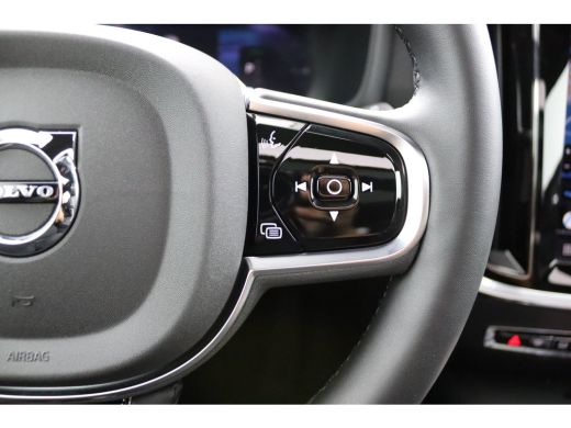 Volvo  V60 T8 Plug-in hybrid AWD Plus Dark | Panoramadak | Trekhaak | Sportstoelen | Head-Up | 360 Camera | ActivLease financial lease