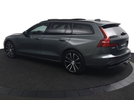 Volvo  V60 T8 Plug-in hybrid AWD Plus Dark | Panoramadak | Trekhaak | Sportstoelen | Head-Up | 360 Camera | ActivLease financial lease