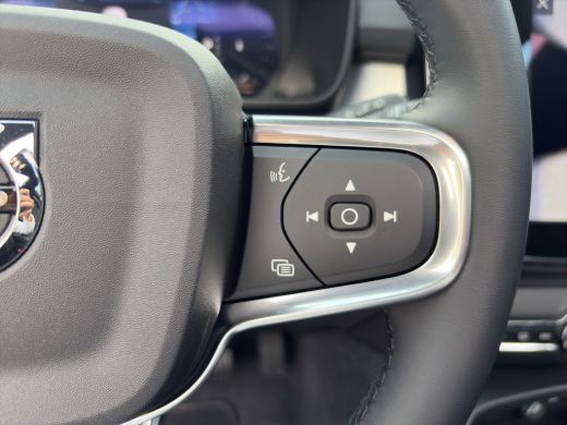 Volvo  XC40 2.0 B4 Plus Black Edition | BLIS | Stoel + Stuur Verwarming | Harman Kardon | 360 Camera | Trekha... ActivLease financial lease