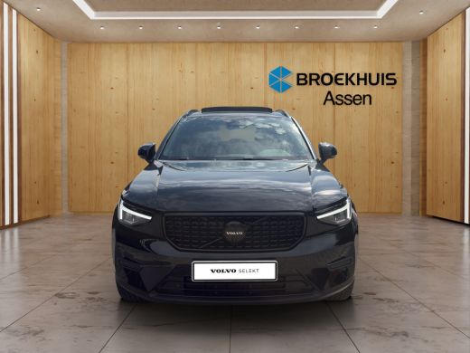 Volvo  XC40 2.0 B4 Plus Black Edition | BLIS | Stoel + Stuur Verwarming | Harman Kardon | 360 Camera | Trekha... ActivLease financial lease