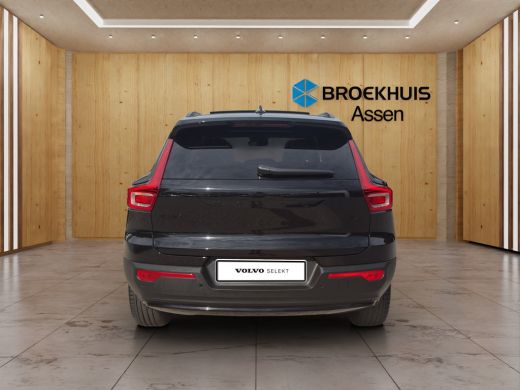 Volvo  XC40 2.0 B4 Plus Black Edition | BLIS | Stoel + Stuur Verwarming | Harman Kardon | 360 Camera | Trekha... ActivLease financial lease