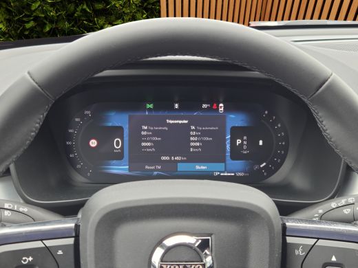 Volvo  XC40 2.0 B4 Plus Dark | Trekhaak | Harman/Kardon | Memory | Camera | Stuur/stoelverwarming ActivLease financial lease