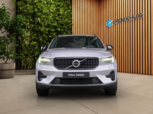 Volvo  XC40 2.0 B4 Plus Dark | Trekhaak | Harman/Kardon | Memory | Camera | Stuur/stoelverwarming ActivLease financial lease