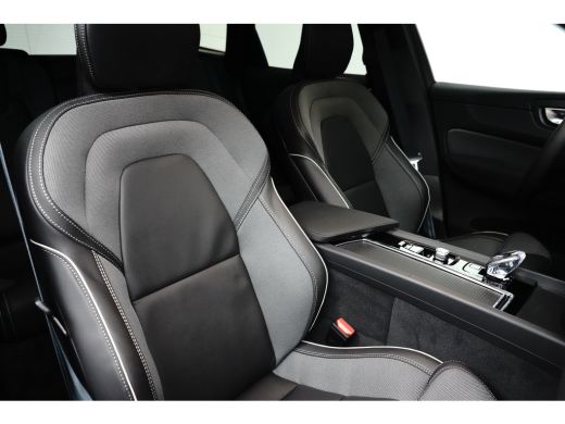 Volvo  XC60 2.0 Recharge T6 AWD Black Edition | Luchtvering | Pano | 360 | Head-up | Harman/Kardon ActivLease financial lease