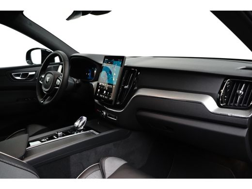 Volvo  XC60 2.0 Recharge T6 AWD Black Edition | Luchtvering | Pano | 360 | Head-up | Harman/Kardon ActivLease financial lease