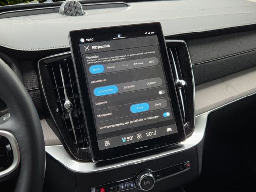 Volvo  XC90 2.0 T8 Plug-in hybrid AWD Ultra Dark | Luchtvering | Bowers&Wilkins | Trekhaak | Massage/ventilatie ActivLease financial lease