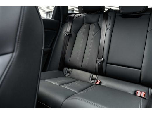 Audi Q6 e-tron S edition 83 kWh / 252 pk | Adaptive air suspension | Adaptive cruise control | Audi sound system ActivLease financial lease