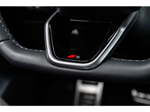 Audi Q6 e-tron S edition 83 kWh / 252 pk | Adaptive air suspension | Adaptive cruise control | Audi sound system ActivLease financial lease