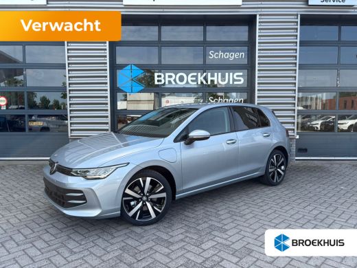 Volkswagen Golf Life Edition eHybrid | 'App-Connect' draadloze smartphone integratie | Achterbank in ongelijke de... ActivLease financial lease