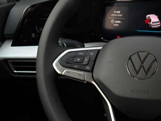 Volkswagen Golf Life Edition eHybrid | 'App-Connect' draadloze smartphone integratie | Achterbank in ongelijke de... ActivLease financial lease