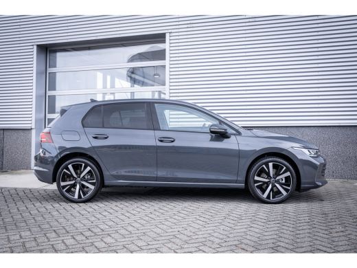 Volkswagen Golf Life Edition eHybrid | 'App-Connect' draadloze smartphone integratie | Achterbank in ongelijke de... ActivLease financial lease