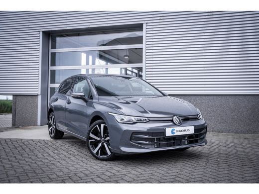 Volkswagen Golf Life Edition eHybrid | 'App-Connect' draadloze smartphone integratie | Achterbank in ongelijke de... ActivLease financial lease