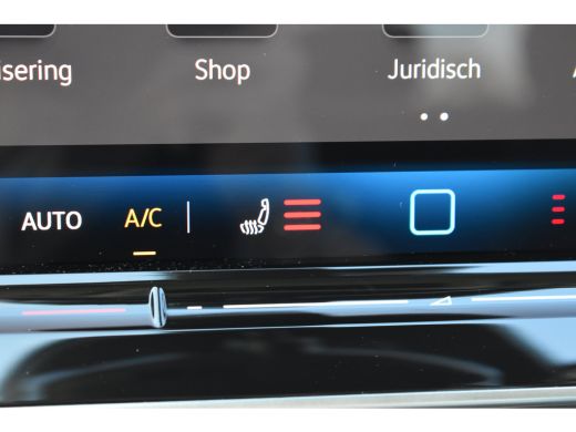 Volkswagen Golf Life Edition eHybrid | 'App-Connect' draadloze smartphone integratie | Achterbank in ongelijke de... ActivLease financial lease