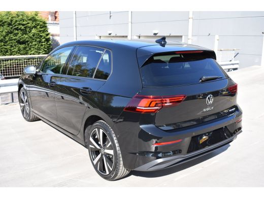 Volkswagen Golf Life Edition eHybrid | 'App-Connect' draadloze smartphone integratie | Achterbank in ongelijke de... ActivLease financial lease