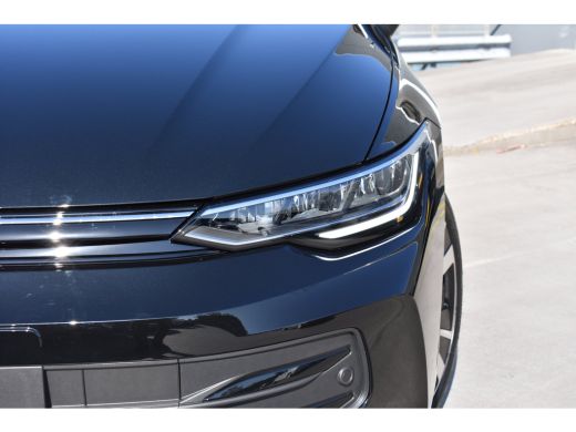 Volkswagen Golf Life Edition eHybrid | 'App-Connect' draadloze smartphone integratie | Achterbank in ongelijke de... ActivLease financial lease