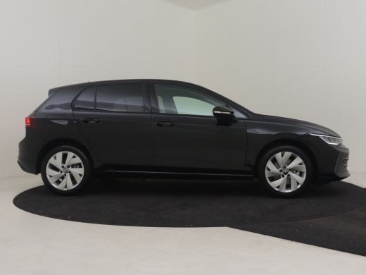 Volkswagen Golf Life Edition eHybrid | 'App-Connect' draadloze smartphone integratie | Achterbank in ongelijke de... ActivLease financial lease
