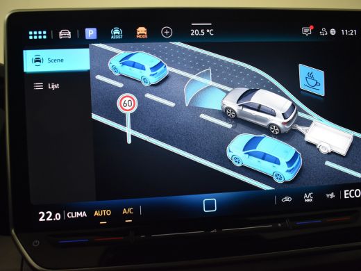 Volkswagen Golf Life Edition eHybrid | 'App-Connect' draadloze smartphone integratie | Achterbank in ongelijke de... ActivLease financial lease