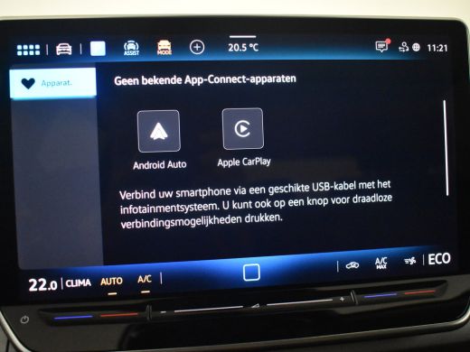 Volkswagen Golf Life Edition eHybrid | 'App-Connect' draadloze smartphone integratie | Achterbank in ongelijke de... ActivLease financial lease