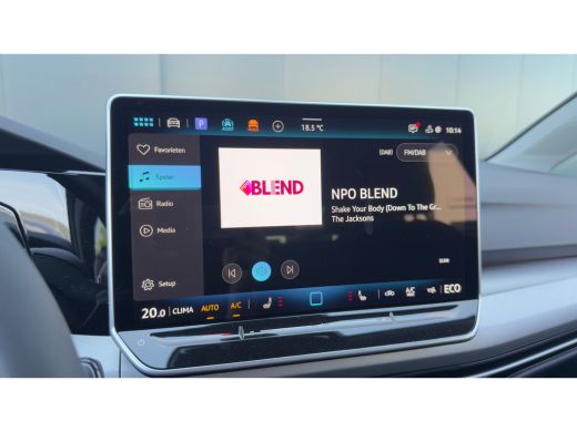 Volkswagen Golf Life Edition eHybrid | 'App-Connect' draadloze smartphone integratie | Achterbank in ongelijke de... ActivLease financial lease