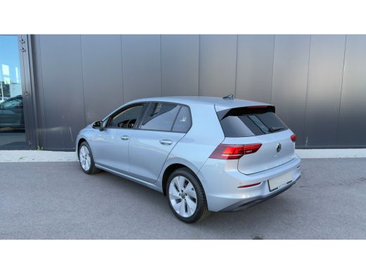 Volkswagen Golf Life Edition eHybrid | 'App-Connect' draadloze smartphone integratie | Achterbank in ongelijke de... ActivLease financial lease
