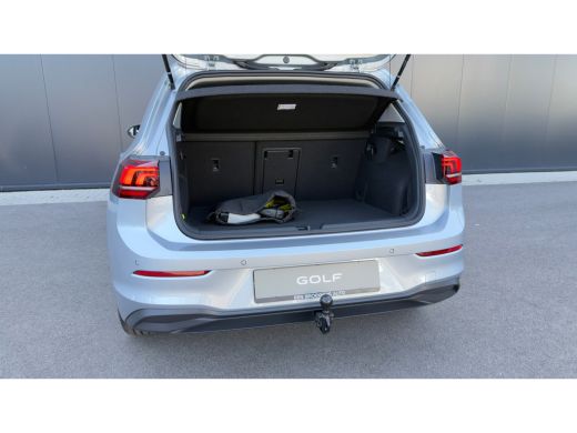 Volkswagen Golf Life Edition eHybrid | 'App-Connect' draadloze smartphone integratie | Achterbank in ongelijke de... ActivLease financial lease