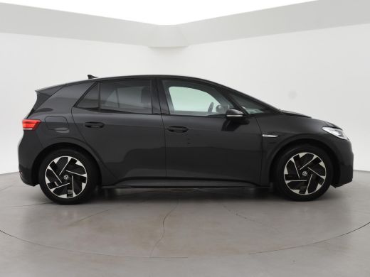 Volkswagen ID.3 PRO 58 KWH + SFEERVERLICHTING | ADAPTIVE CRUISE | 18 INCH | CAMERA | STOEL/STUURVERW. | CARPLAY ActivLease financial lease