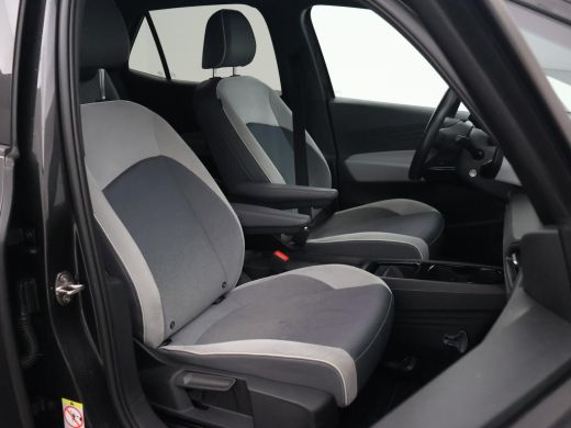 Volkswagen ID.3 PRO 58 KWH + SFEERVERLICHTING | ADAPTIVE CRUISE | 18 INCH | CAMERA | STOEL/STUURVERW. | CARPLAY ActivLease financial lease