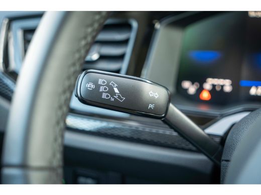 Volkswagen Polo Life Edition | 'App-Connect' smartphone integratie | Buitenspiegels elektrisch instel- verwarm- e... ActivLease financial lease