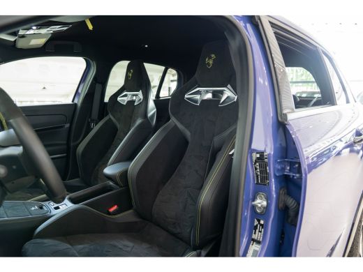 Abarth 600e Scorpionissima 54 kWh | SOH 97% | Tot 8 Jaar Garantie | Winter Pack | Sound Pack | 20 Inch Lichtm... ActivLease financial lease