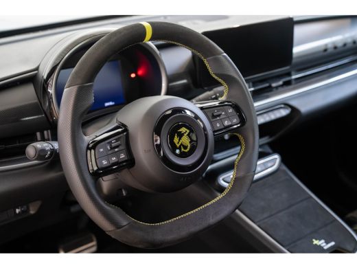 Abarth 600e Scorpionissima 54 kWh | SOH 97% | Tot 8 Jaar Garantie | Winter Pack | Sound Pack | 20 Inch Lichtm... ActivLease financial lease