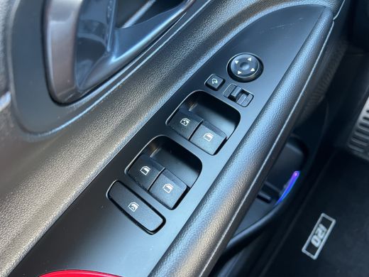 Hyundai i20 1.0 T-GDI 100pk N-Line | Camera | Carplay | Premium audio | Cruise controle | Navigatie | 17'' ve... ActivLease financial lease