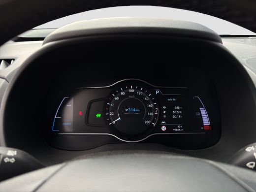 Hyundai Kona Premium 64 kWh | Stoelventilatie | Adap. Cruise | Leder | Adap. Cruise | Apple Carplay ActivLease financial lease