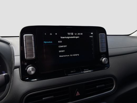 Hyundai Kona Premium 64 kWh | Stoelventilatie | Adap. Cruise | Leder | Adap. Cruise | Apple Carplay ActivLease financial lease