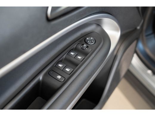 Jeep Avenger 1.2 e-Hybrid Summit | Tot 8 Jaar Garantie | Navigatie | Camera | Keyless | Elektrische Achterklep... ActivLease financial lease