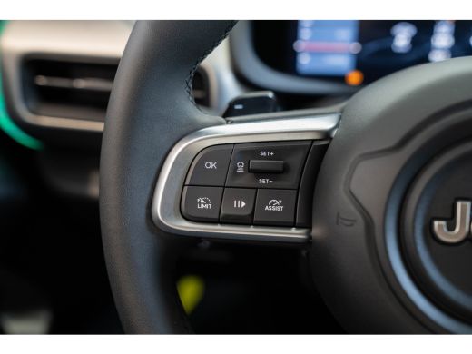 Jeep Avenger 1.2 e-Hybrid Summit | Tot 8 Jaar Garantie | Voorruit verwarming | Camera | Navigatie | Keyless | ... ActivLease financial lease