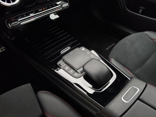 Mercedes-Benz CLA 250 e AMG Line | Trekhaak | Camera | Cruise Control | Sfeer Verlichting | ActivLease financial lease