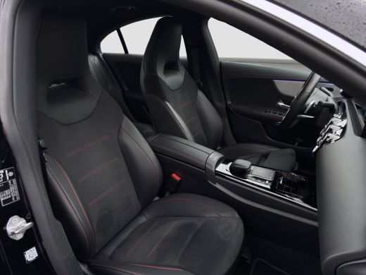 Mercedes-Benz CLA 250 e AMG Line | Trekhaak | Camera | Cruise Control | Sfeer Verlichting | ActivLease financial lease