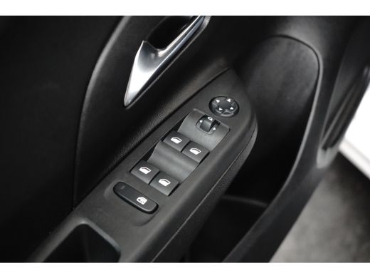 Opel Corsa-e Edition 50 kWh Cruise Control | Parkeersensoren Achter | Carplay (Draadloos) | Digitaal Dashboard... ActivLease financial lease