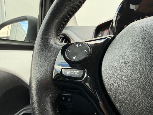 Peugeot 108 1.0 e-VTi Allure | climate control| camera achter| cruise control| dab| apple carplay/android auto ActivLease financial lease