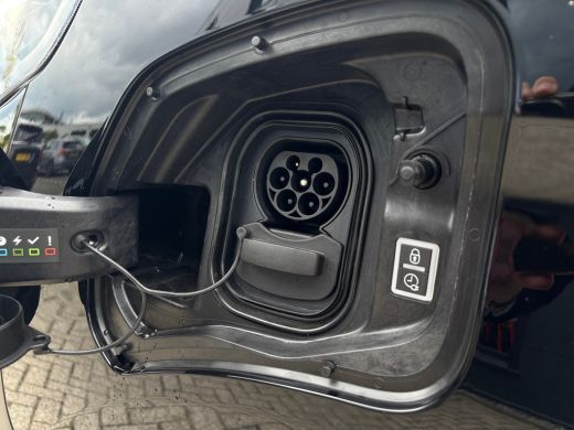 Peugeot e-Expert EV L2 75 kWh Dynamic By Revolve | Betimmering | Camera | Stoelverwarming | Cruise Control | Navi ... ActivLease financial lease